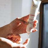 SVR Sensifine AR SPF50+ textura