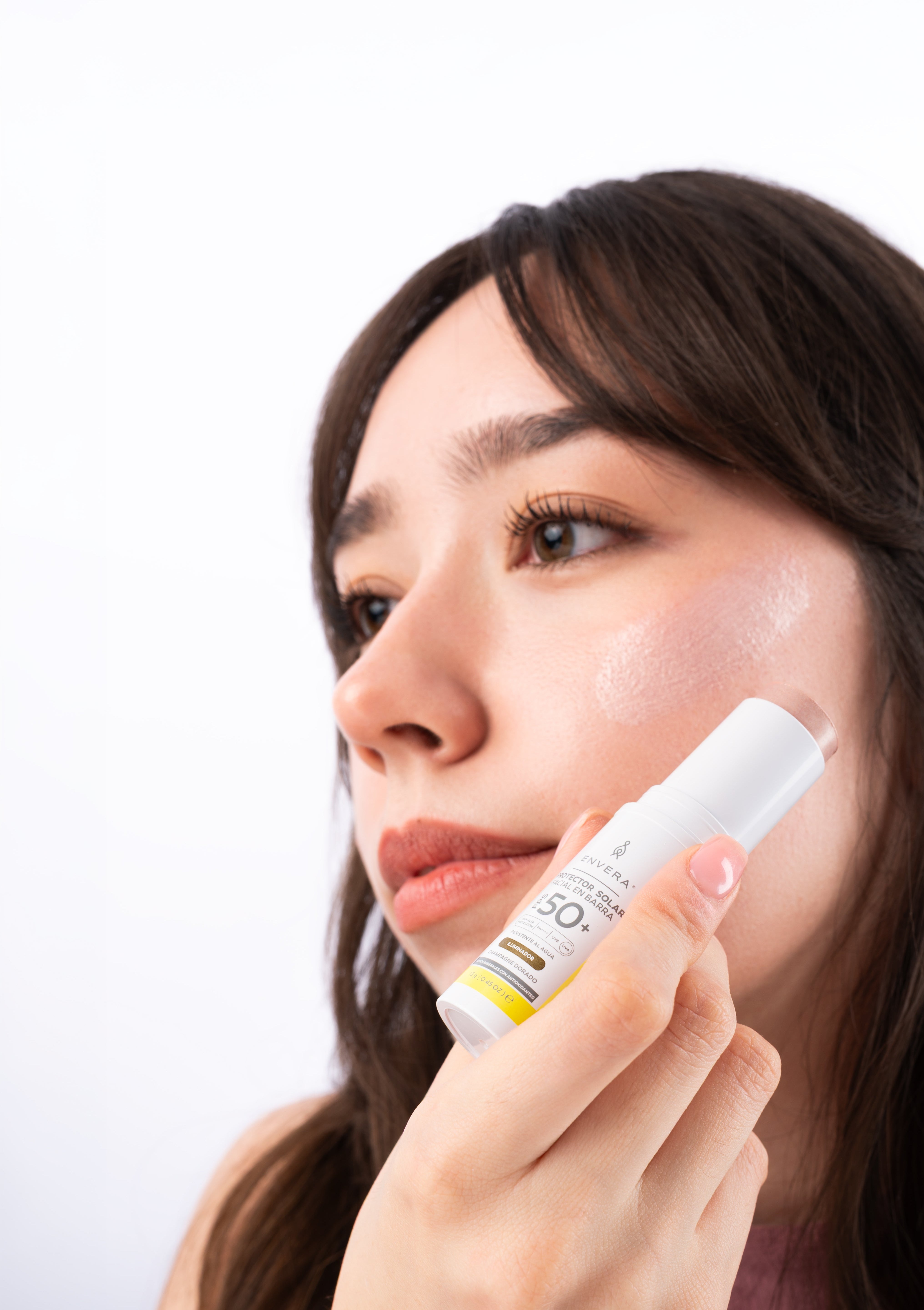 Envera Protector Solar en Barra con Color Contorneador 10g — DermaPharma