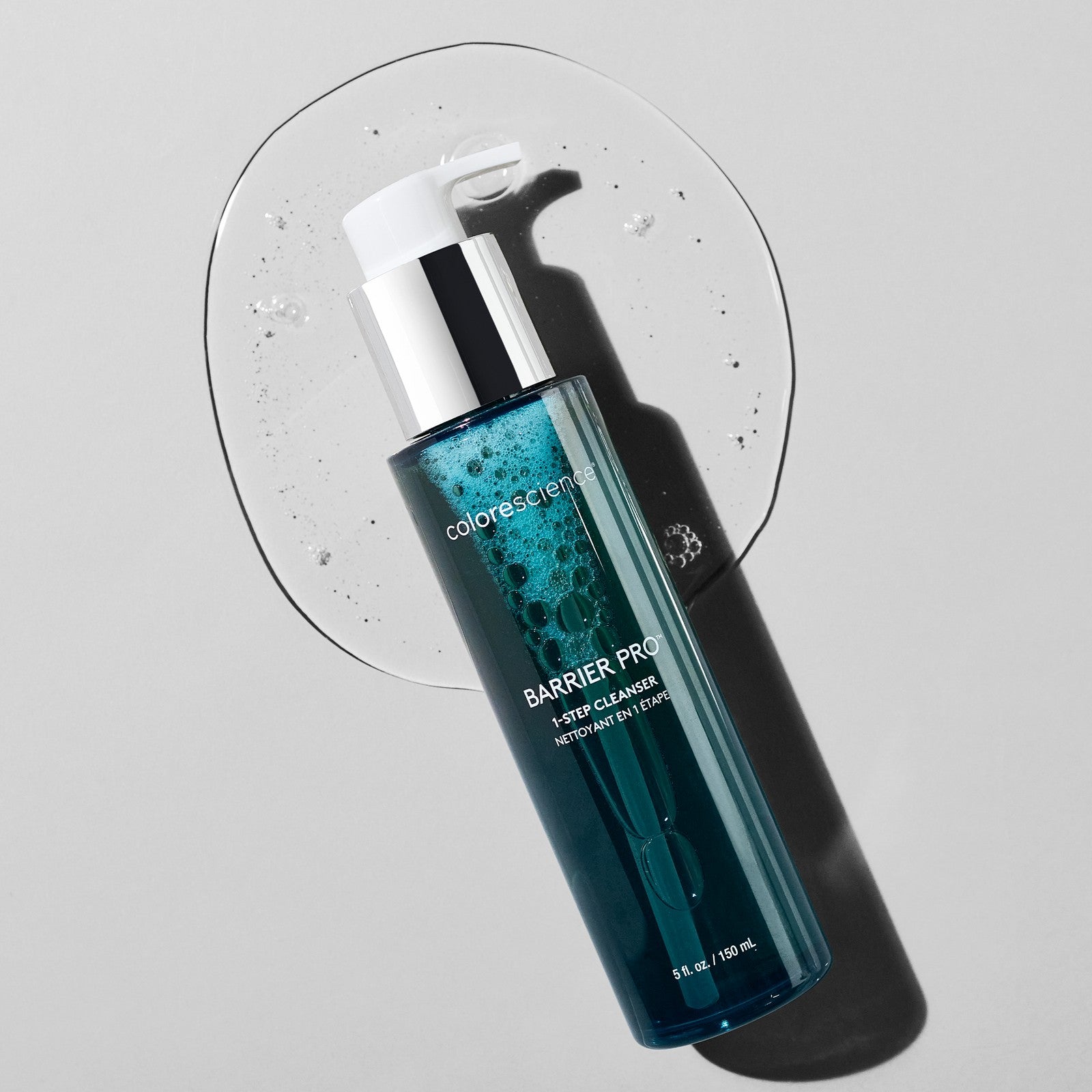 Envase de Barrier Pro 1-Step Cleanser sobre su gel limpiador