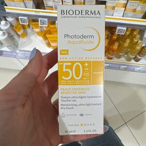 Bioderma Photoderm MAX Aquafluido Tono Neutro SPF50+ 40ml — DermaPharma